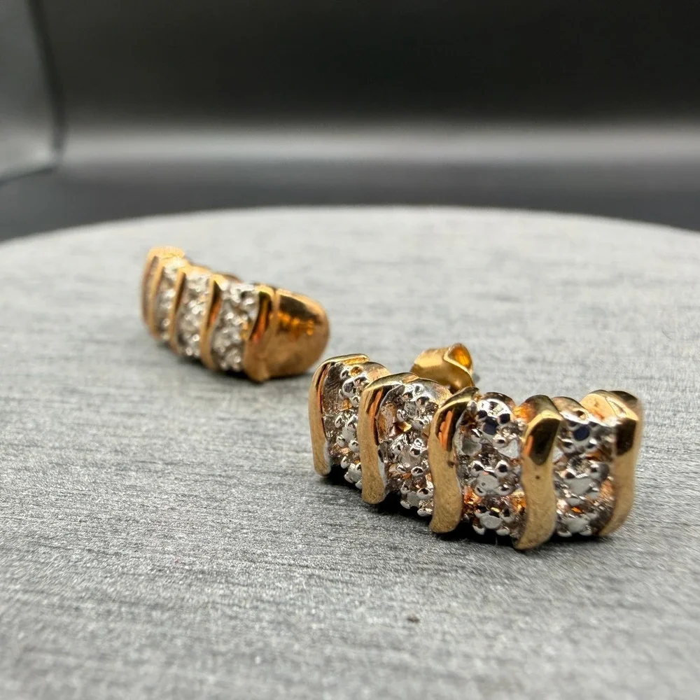 Gold Tone Crystal Curved Bar Stud Earrings Sparkly Statement Minimalist Gift